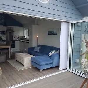 Artists Retreat Holiday home